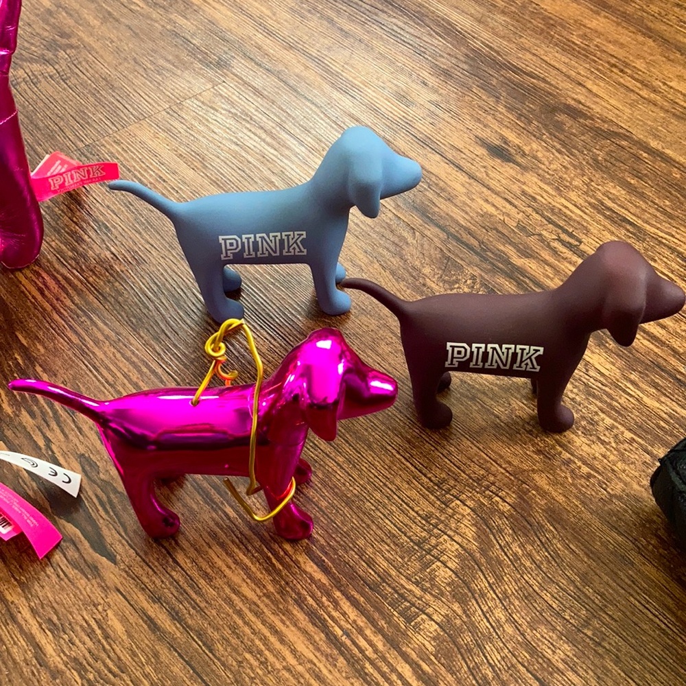 Mini Pink dogs